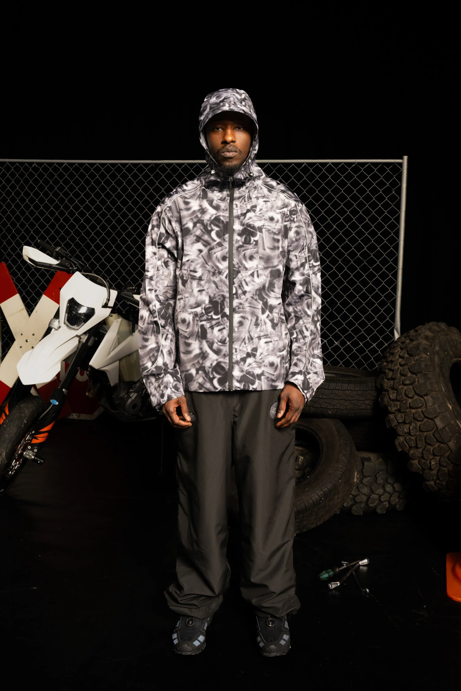 BANDZ WINDBREAKER BLACK 3 BANDZ WINDBREAKER BLACK - Image 3